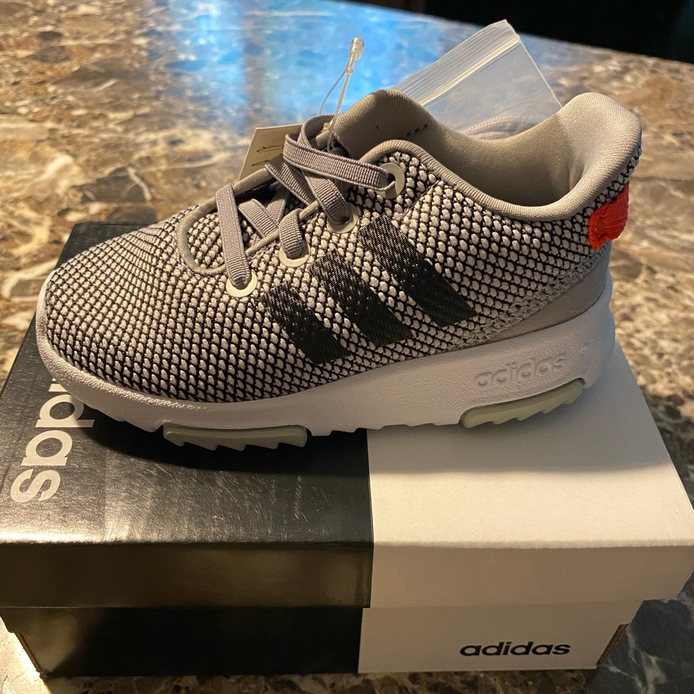 Adidas Infant Racer size 7k